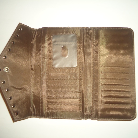 G Women's Tan Canvas Wallet Button Size--7.5x4 in - Picture 10 of 11